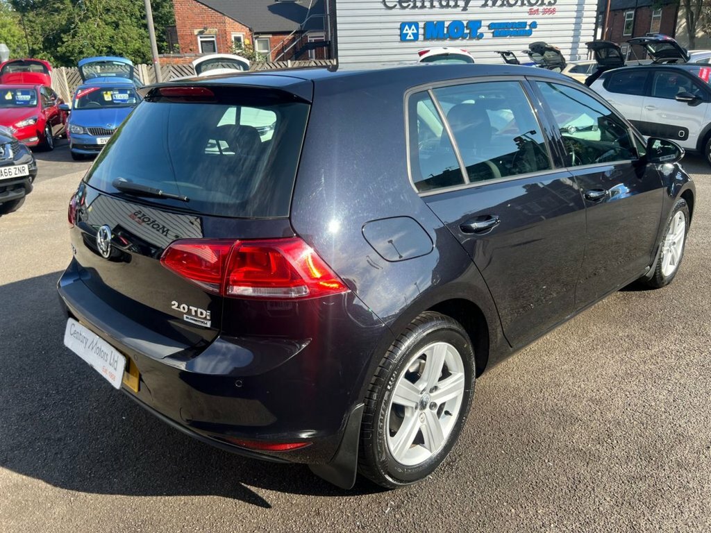 Volkswagen Golf 2L Match Black #5