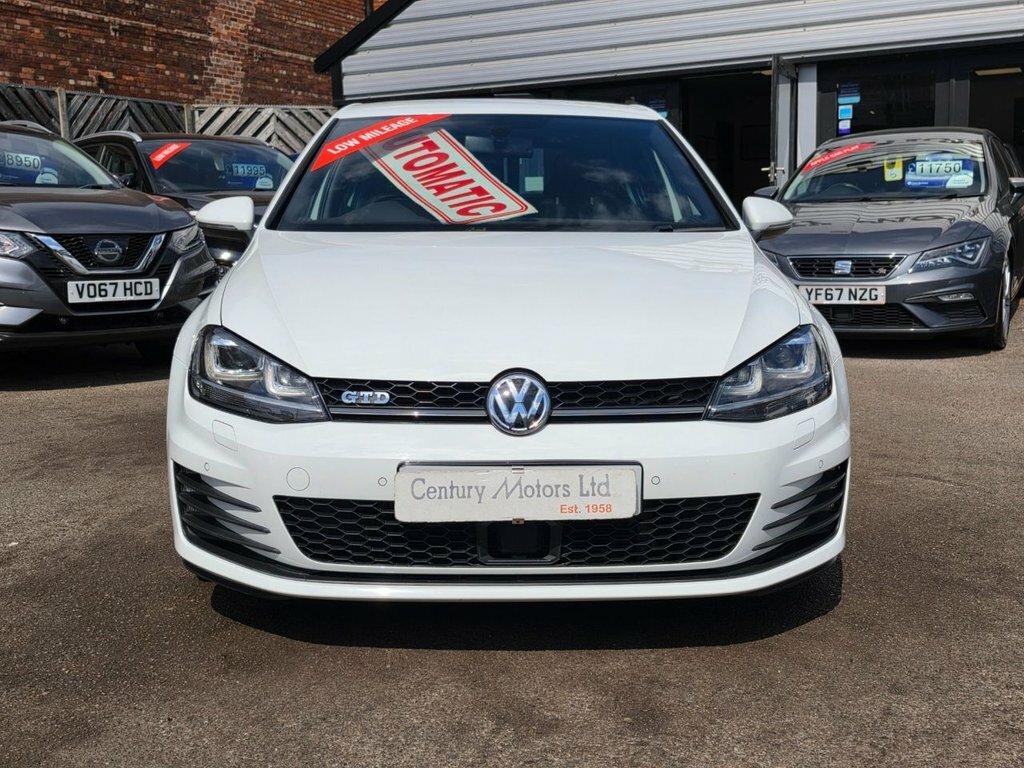 Volkswagen Golf 2L Gtd White #5