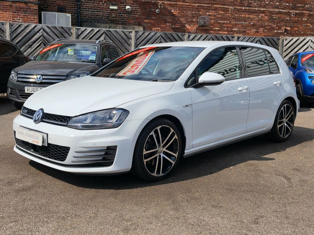 Volkswagen Golf 2L Gtd White