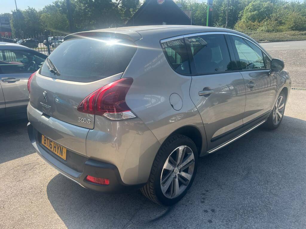 Peugeot 3008 1.6 Blue Hdi Ss Allure 120 Bhp Grey #4