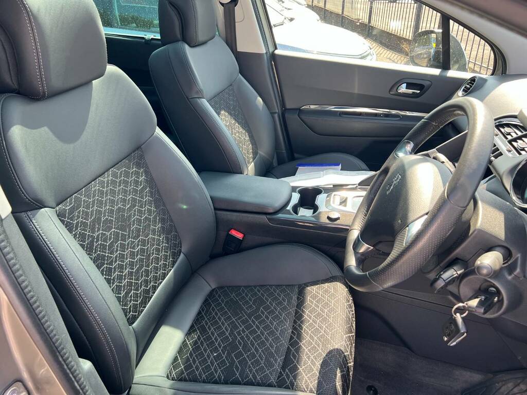 Peugeot 3008 1.6 Blue Hdi Ss Allure 120 Bhp Grey #9