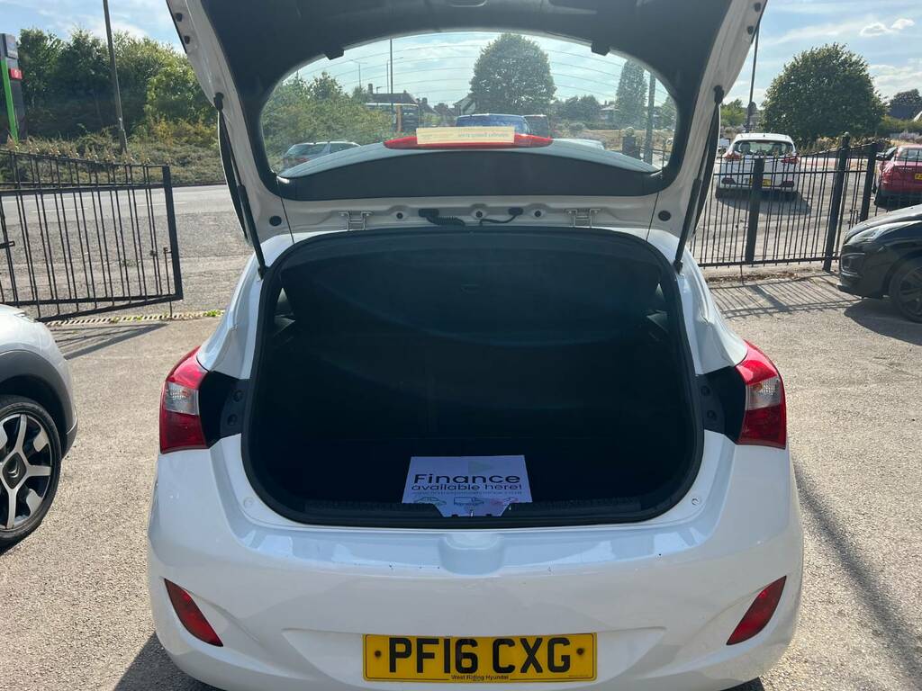 Hyundai I30 1.6 Crdi Blue Drive S White #5