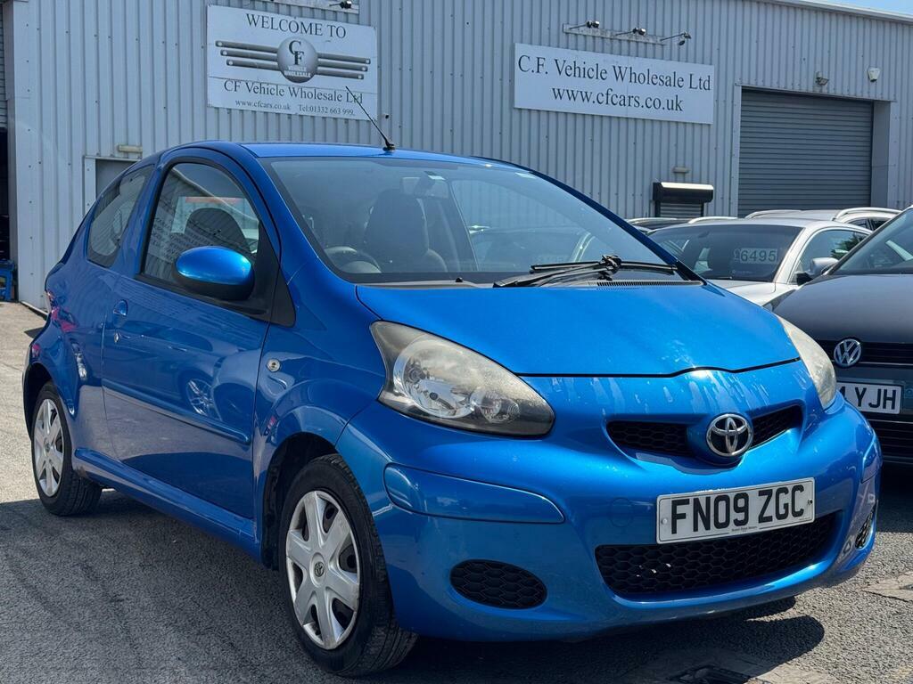 Toyota Aygo 1.0 Aygo Vvt-i Grey #1