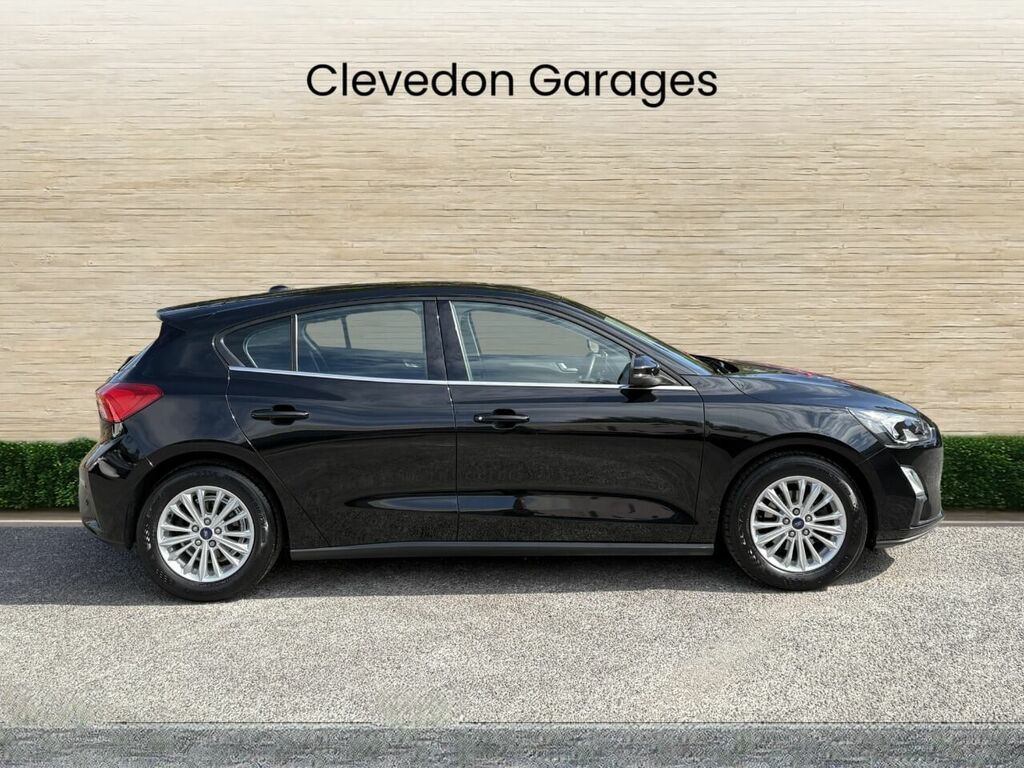 Ford Focus 1.0T Ecoboost Titanium Hatchback E RJ21OSE Black #4