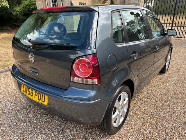 Volkswagen Polo 1.2 Match Grey #3