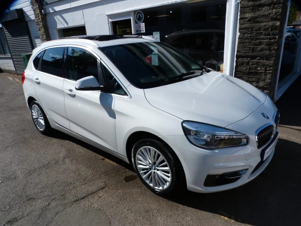 BMW 2 Series Active Tourer 2.0 Luxury Active Tourer White #4