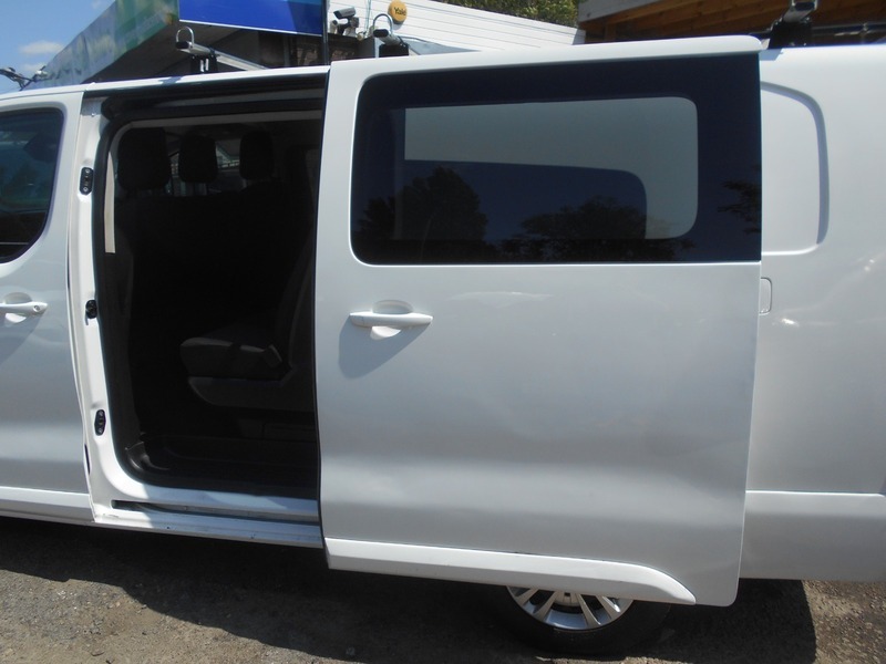 Vauxhall Vivaro 2700 1.5D 120Ps Sportive H1 Van White #17