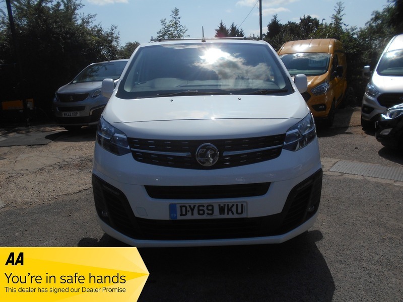 Vauxhall Vivaro 2019 L2h1 3100 Sportive White