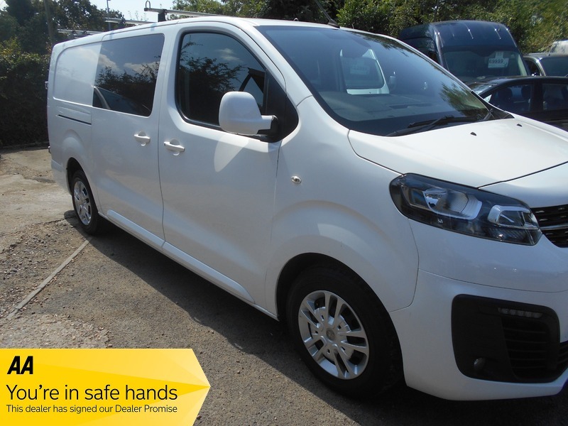 Vauxhall Vivaro 2019 L2h1 3100 Sportive White #2