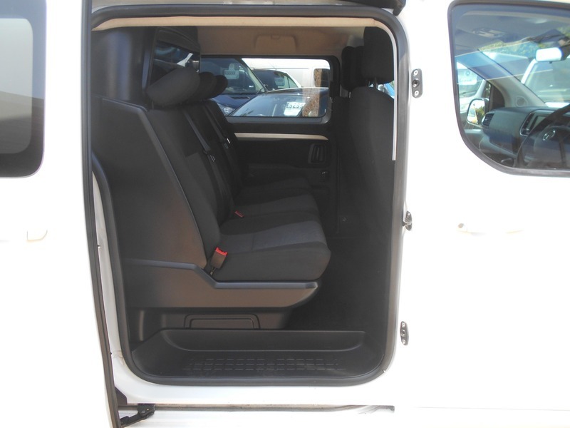 Vauxhall Vivaro 2700 1.5D 120Ps Sportive H1 Van White #9