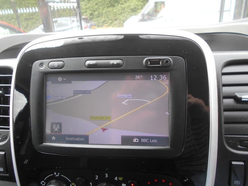 Renault Trafic Sl29 Energy Dci 125 Sport Nav Van Black #36