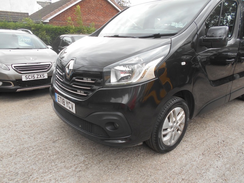 Renault Trafic Sl29 Energy Dci 125 Sport Nav Van Black #13