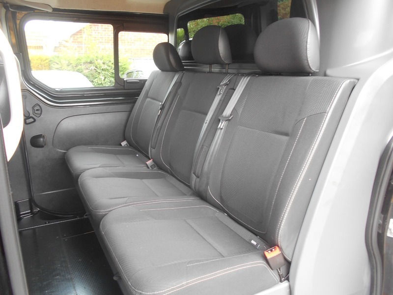 Renault Trafic Sl29 Energy Dci 125 Sport Nav Van Black #26