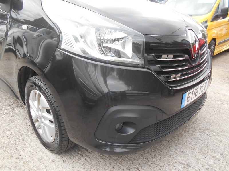 Renault Trafic 2018 Sl27 Sport Nav Black #5
