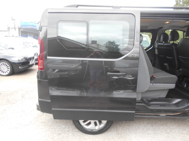Renault Trafic Sl29 Energy Dci 125 Sport Nav Van Black #10