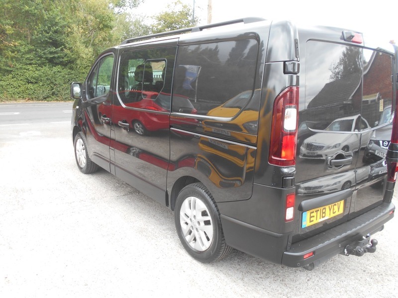 Renault Trafic Sl29 Energy Dci 125 Sport Nav Van Black #19