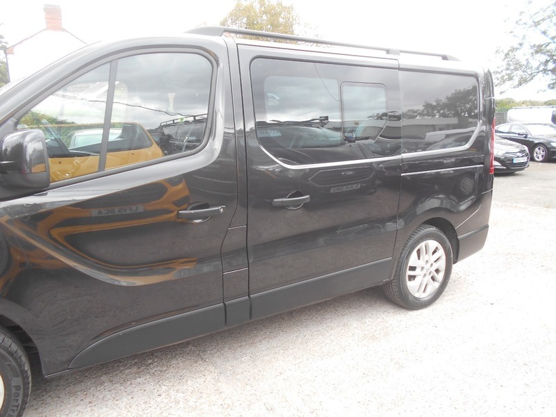 Renault Trafic Sl29 Energy Dci 125 Sport Nav Van Black #15