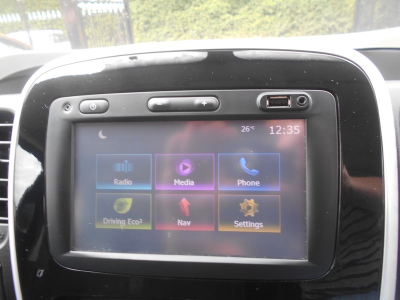 Renault Trafic Sl29 Energy Dci 125 Sport Nav Van Black #35