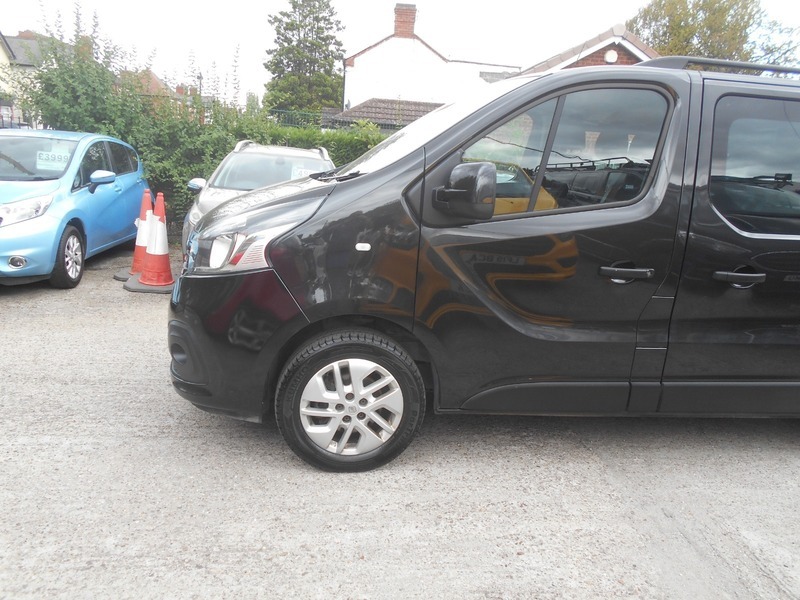Renault Trafic Sl29 Energy Dci 125 Sport Nav Van Black #14