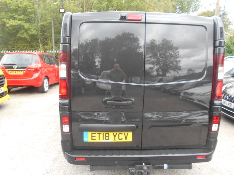 Renault Trafic Sl29 Energy Dci 125 Sport Nav Van Black #22