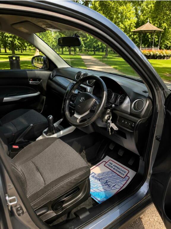 Suzuki Vitara 4X4 1.6 Sz5 Allgrip Euro 6 Ss 201565 Grey #9