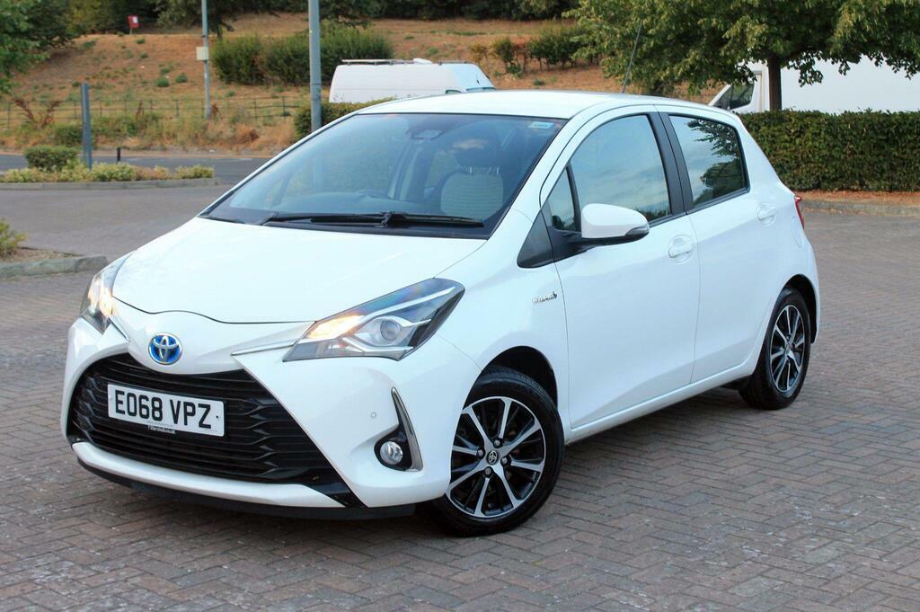 Toyota Yaris 1.5 Vvt-i Design Hatchback Euro Red #30