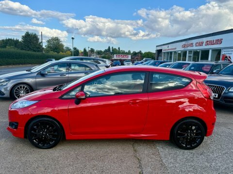 Ford Fiesta 1.0T Ecoboost Zetec Red #4