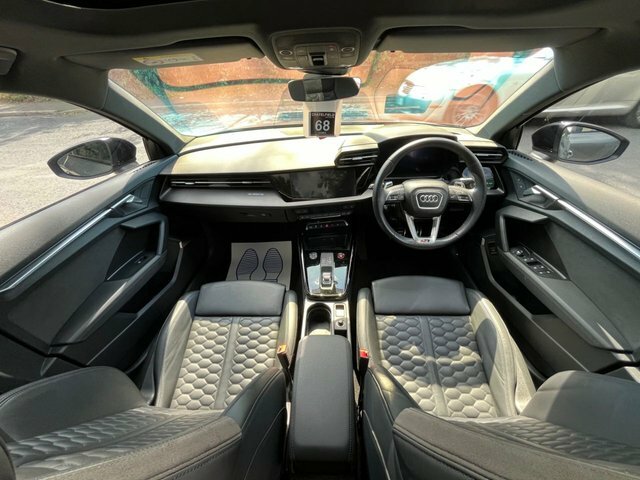 Audi RS3 2.5 Tfsi Carbon Black Sportback S Troni Black #18
