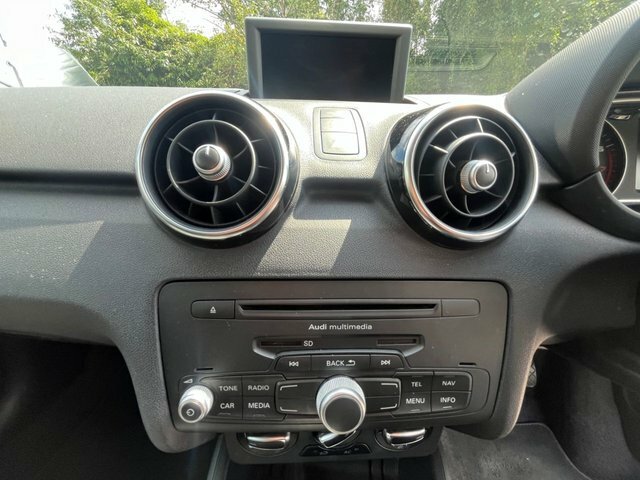 Audi A1 1.4 Tfsi S Line Style Edition S Tronic Euro 5 Ss White #13