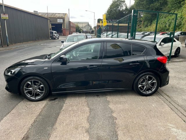 Ford Focus 2019 1.0T Ecoboost St-line Hatchback Ma Black #4