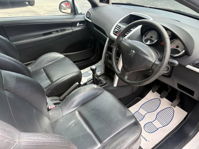 Peugeot 207 1.4 S Euro 5 Ac Black #11