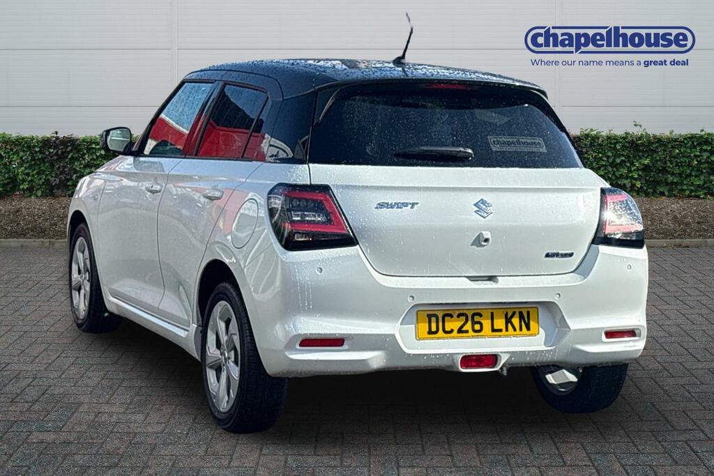 Suzuki Swift Motion Mhev 1.2 White #5