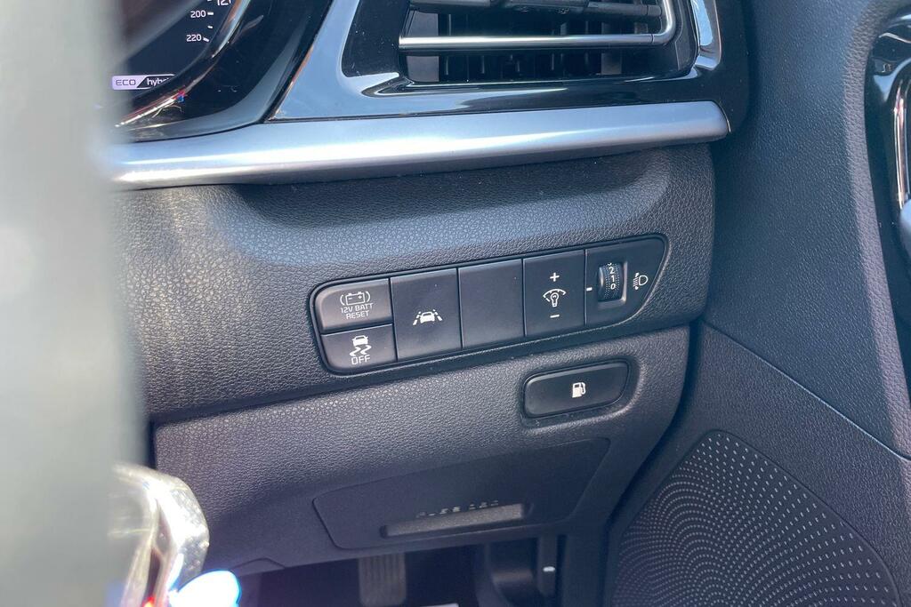 Kia Niro Suv 1.6 Gdi 2 Dct Euro 6 Ss 202171 Silver #22