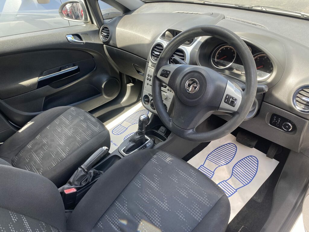 Vauxhall Corsa 1.4 16V Se Euro 5 Black #12
