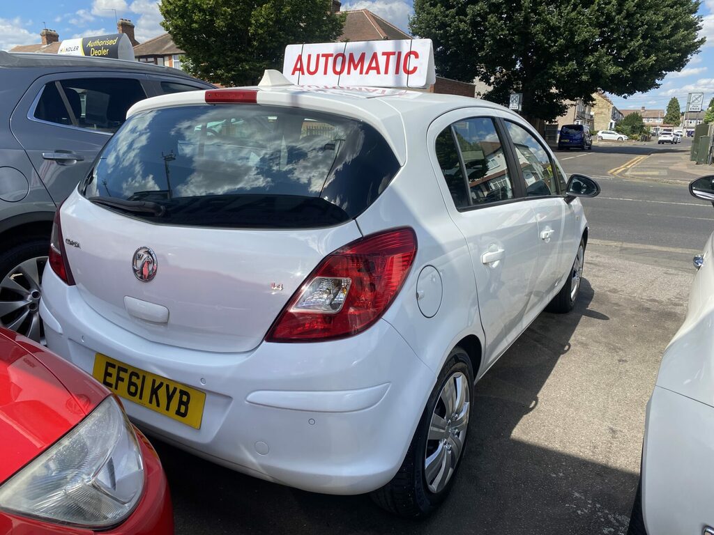 Vauxhall Corsa 1.4 16V Se Euro 5 Black #6