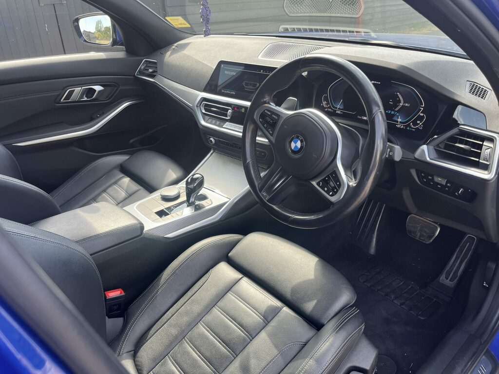 BMW 3 Series 2.0 330E M Sport EK21XWH Blue #4