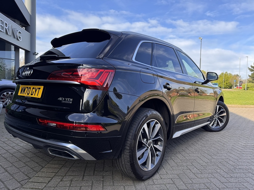Audi Q5 Tdi S Line Black #4