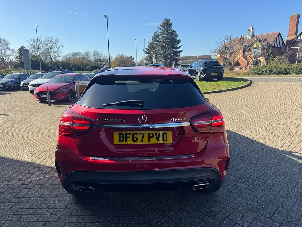 Mercedes-Benz GLA Class Mercedes-benz Gla 200D 2.1 Sport Executive Aut White #8