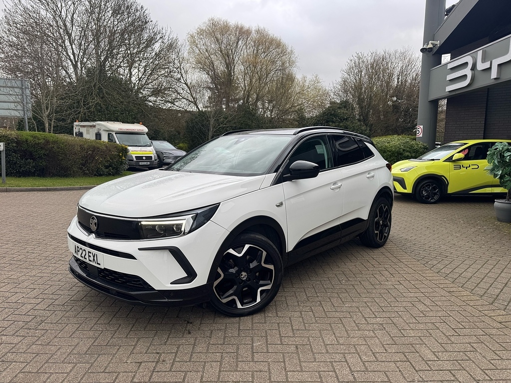 Vauxhall Grandland Turbo Elite White #3
