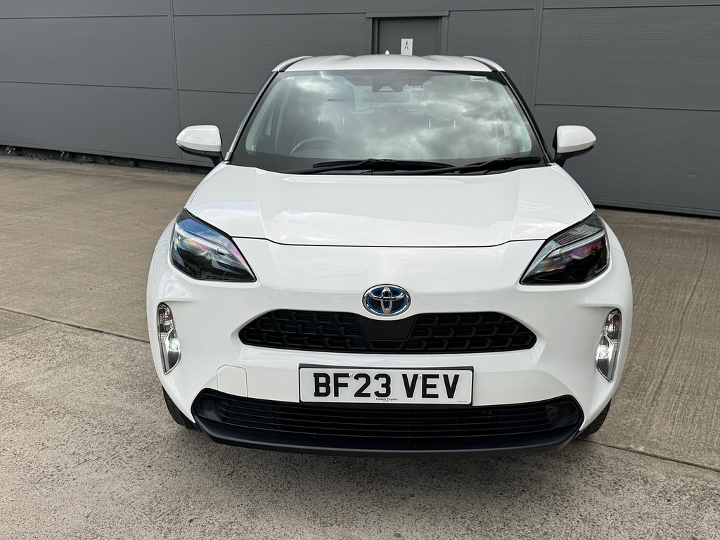 Toyota Yaris Cross Vvt-h Icon White #2