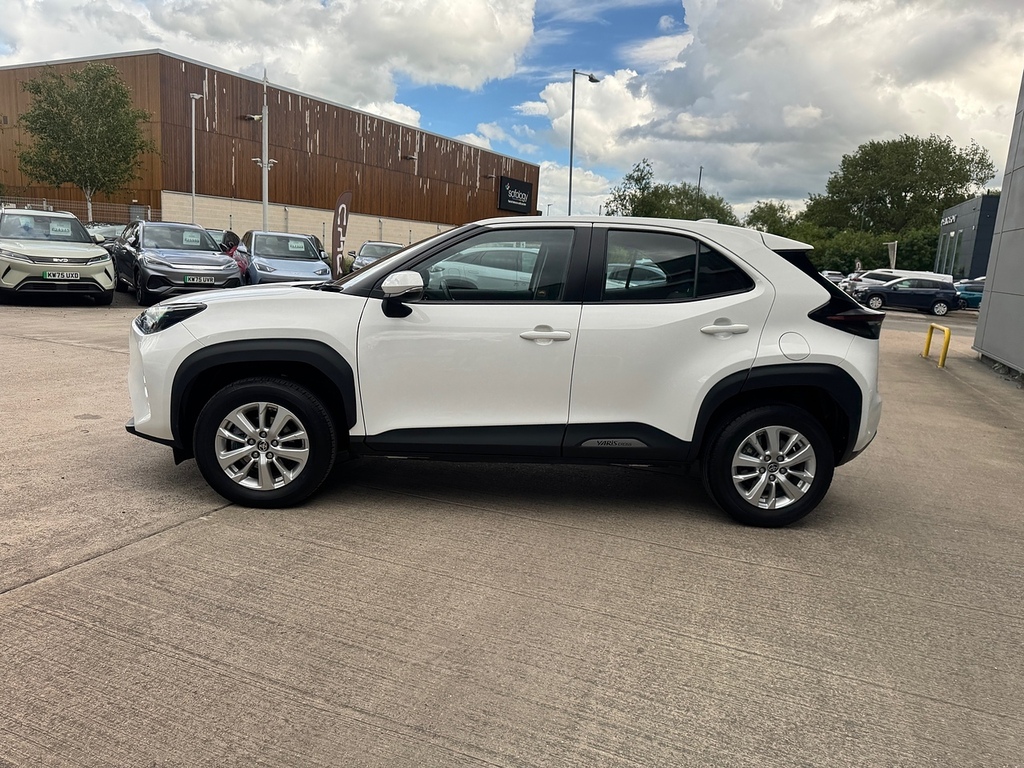 Toyota Yaris Cross Vvt-h Icon White #4