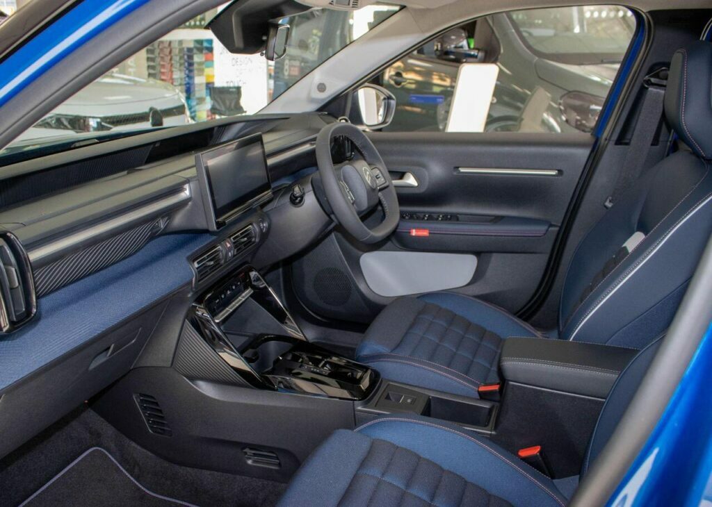 Citroen C3 Aircross Puretech Flair 82 Silver #24