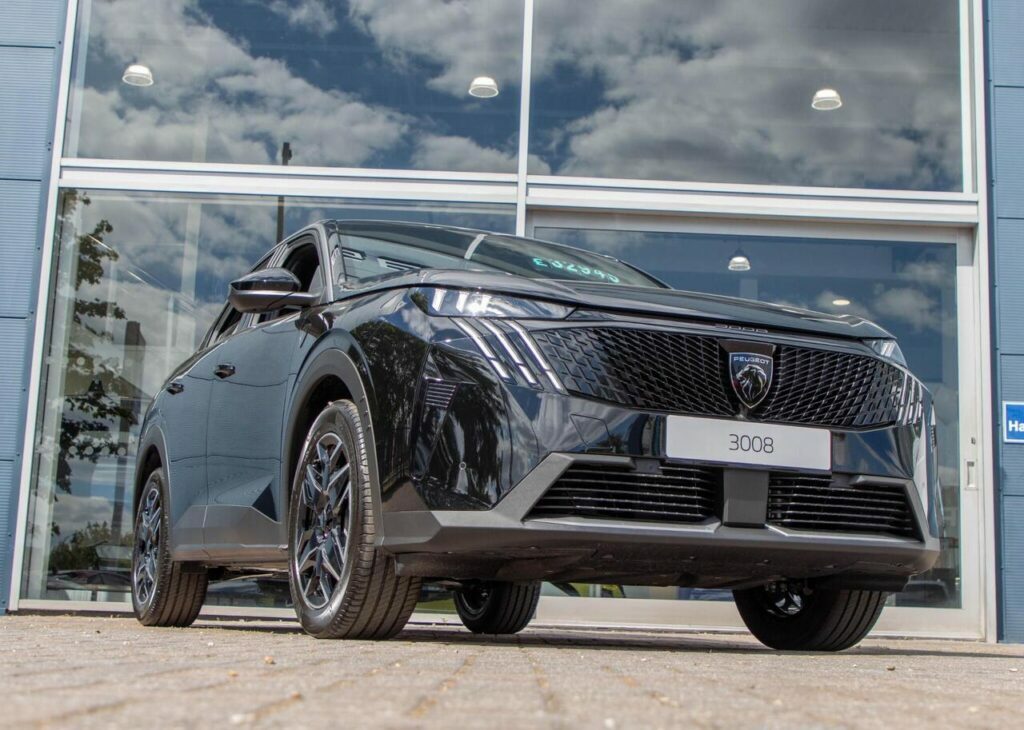Peugeot 3008 Suv Black #4