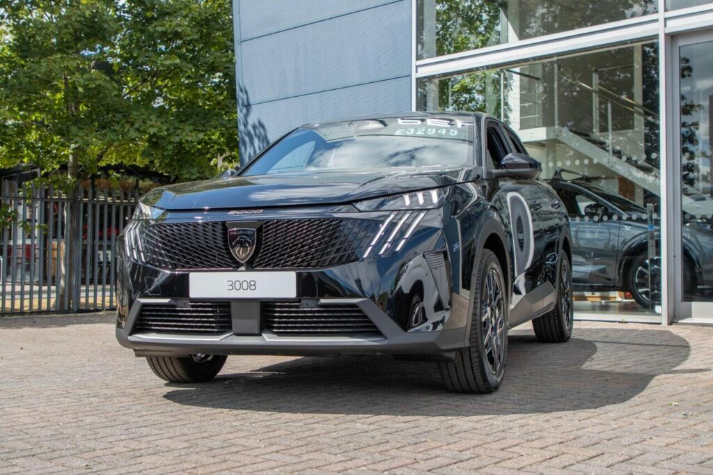 Peugeot 3008 Suv Black #5