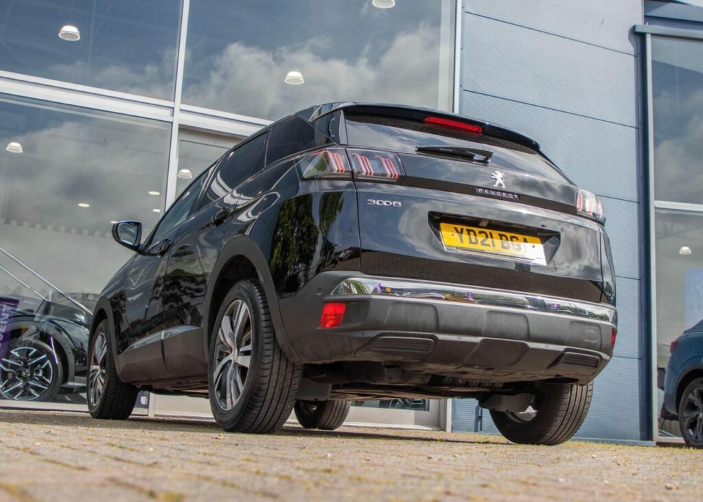 Peugeot 3008 1.5 Bluehdi Allure Premium Euro 6 S S Black #4