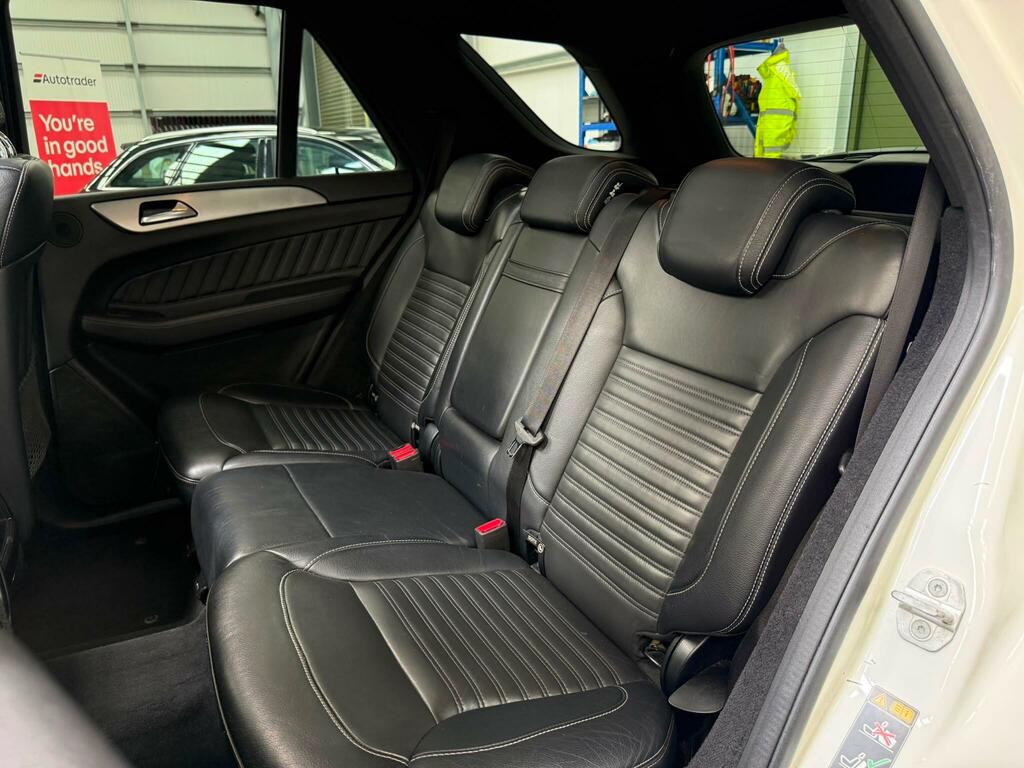 Mercedes-Benz GLE Class Gle 250 D 4Matic Amg Line Silver #24