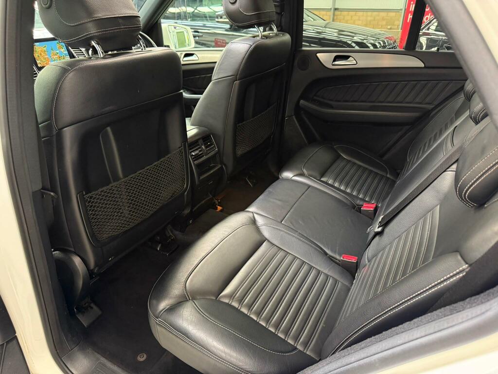 Mercedes-Benz GLE Class Gle 250 D 4Matic Amg Line Silver #25