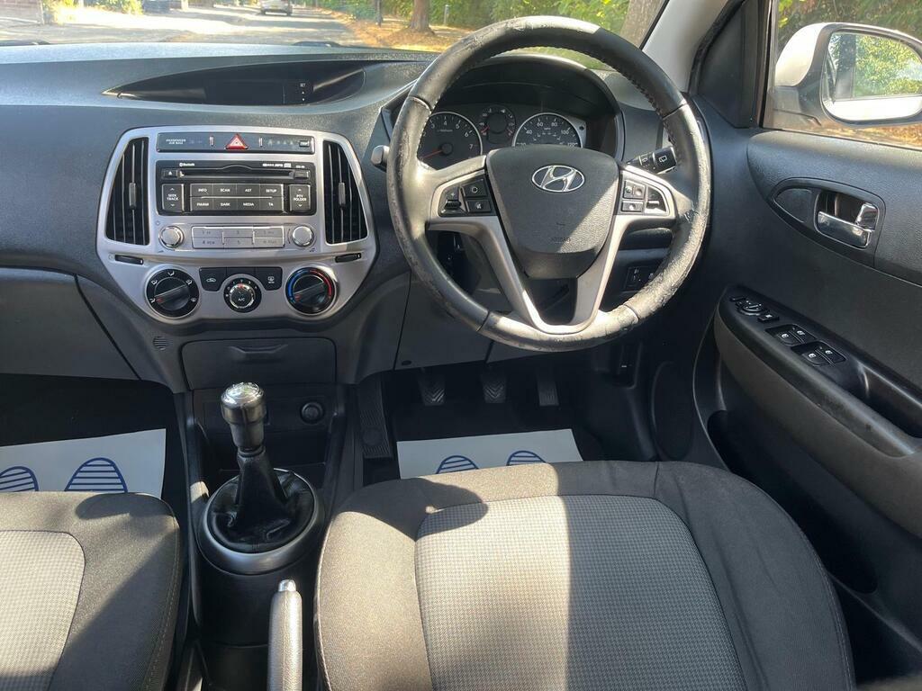 Hyundai I20 1.2 Active Euro 5 White #4