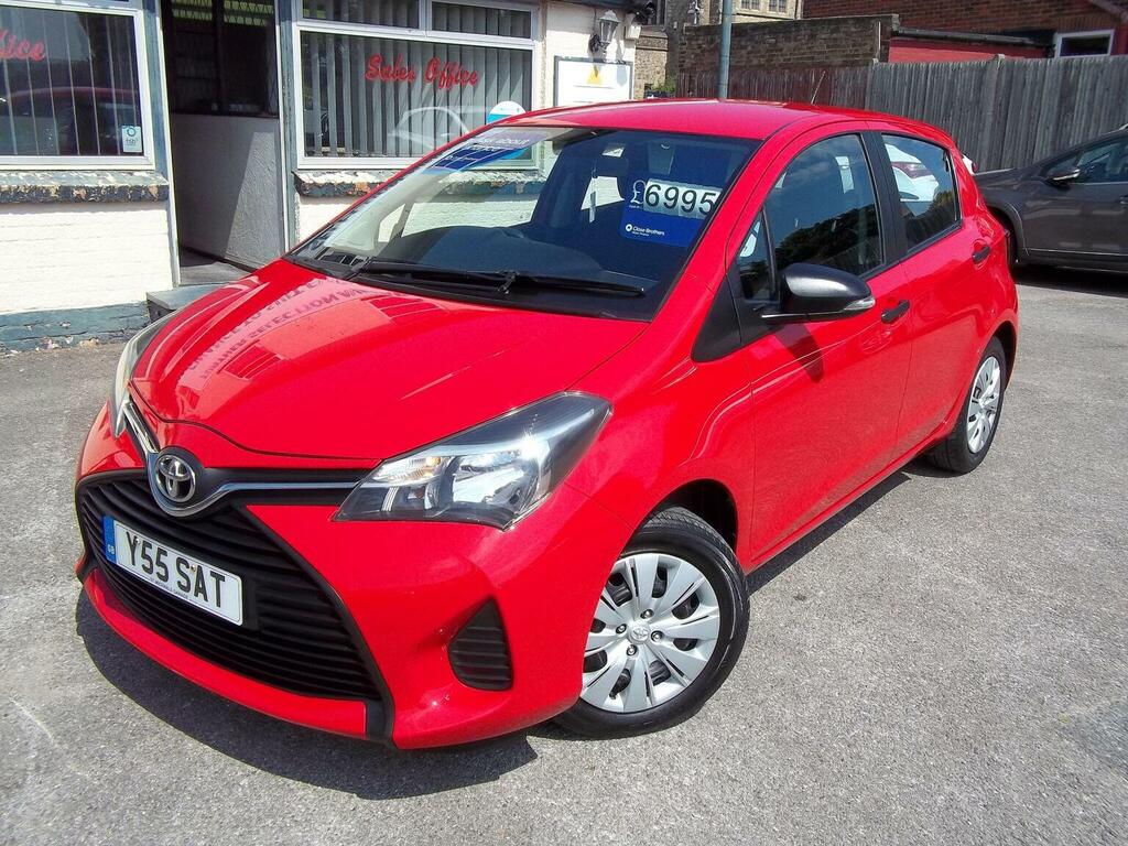 Toyota Yaris 1.0 Vvt-i Active Euro 6 Red