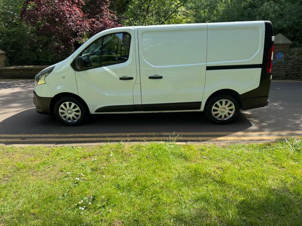 Renault Trafic 1.6 Dci 27 Business Swb Standard Roof Euro 6 White #5